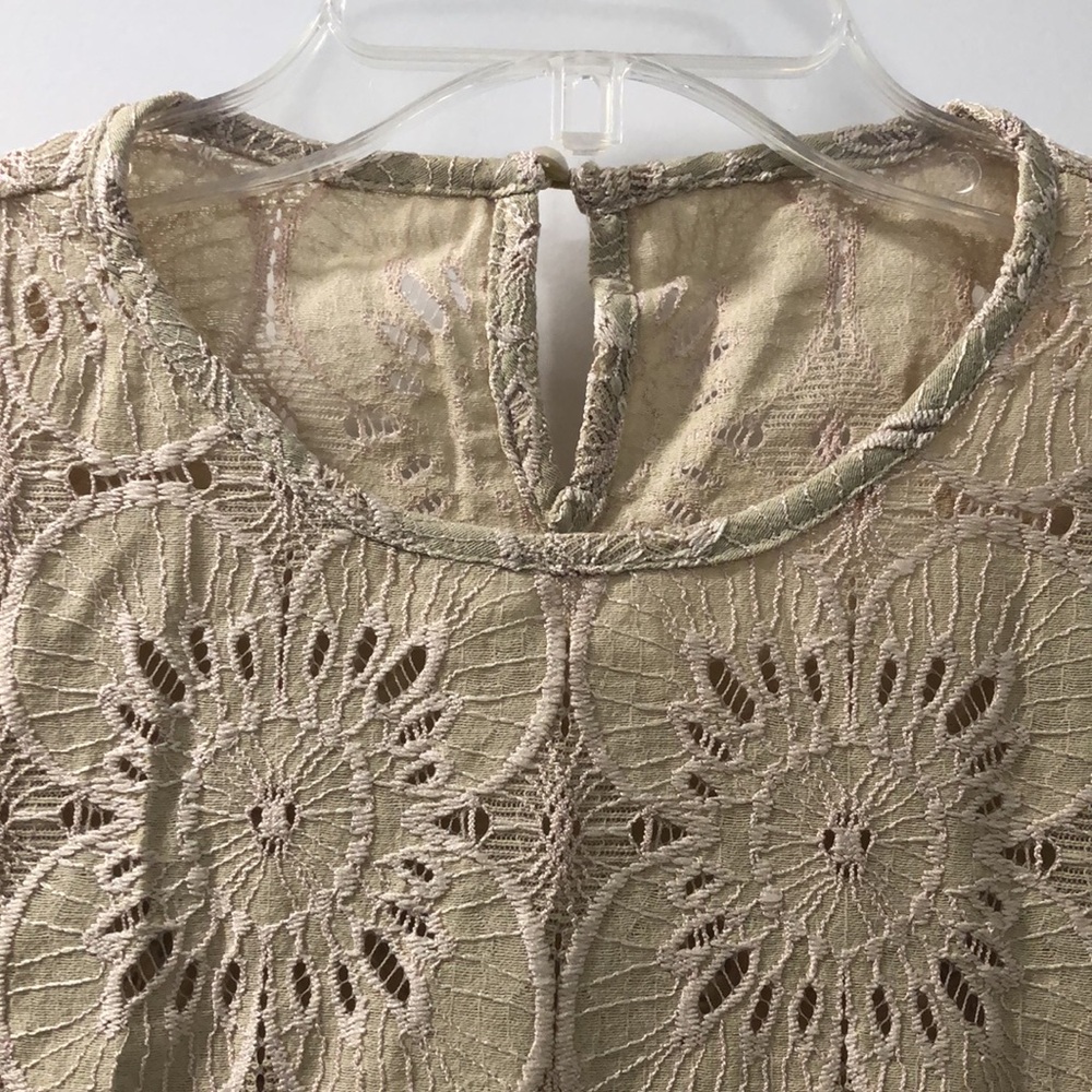 NEW CUPSHE Eyelet Top Womens M Shirt Dressy Embroidered Crochet blouse NWT Beige - Picture 5 of 14